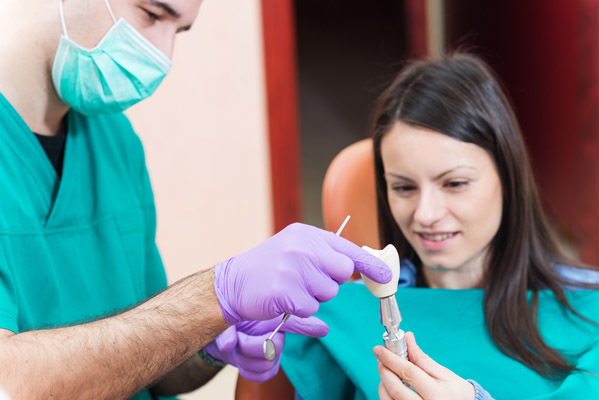 Assessing Eligibility For Dental Implants From A Periodontist&#    ;s Perspective